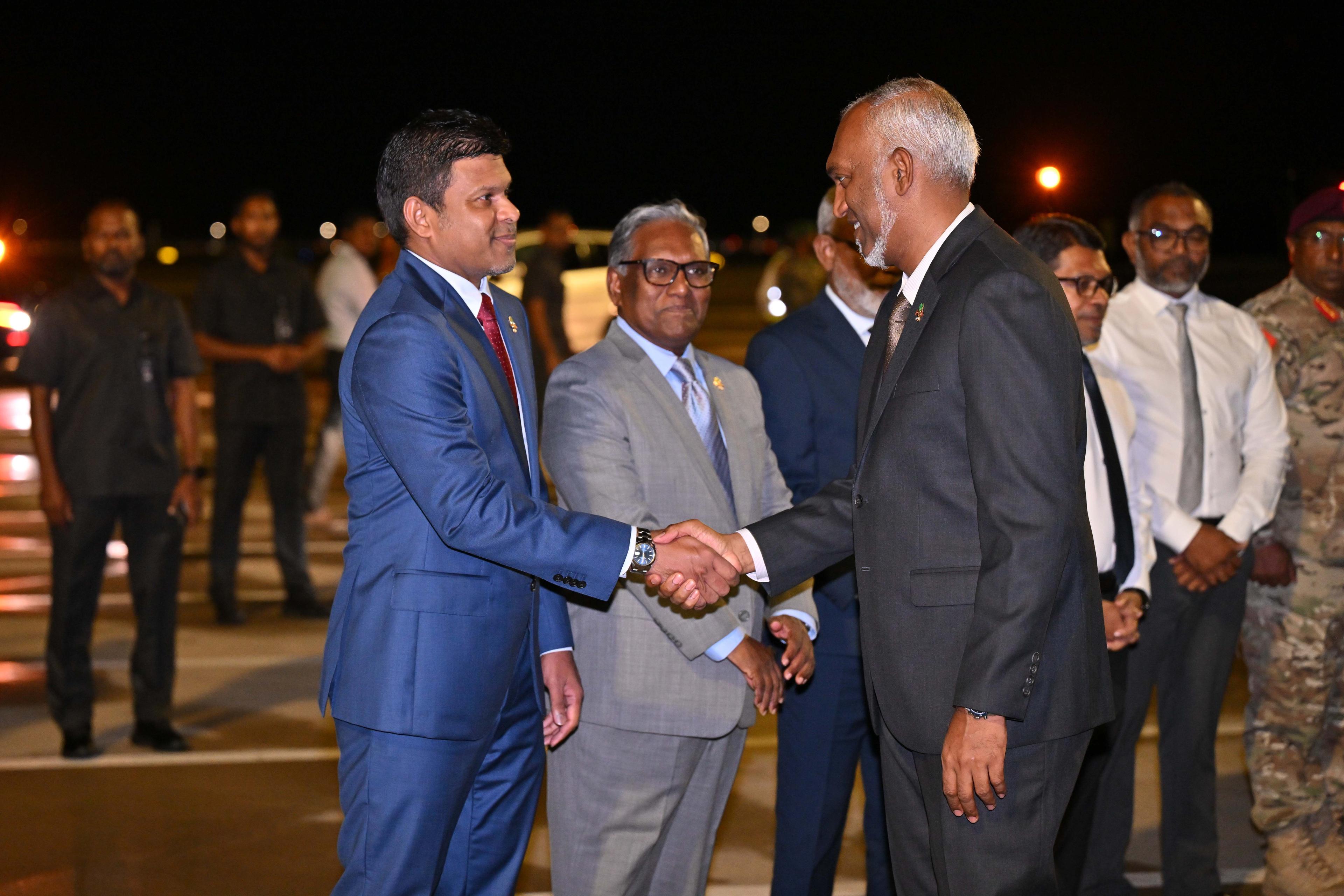 ޝަންހާއީ ކޯޕަރޭޝަން އޯގަނައިޒޭޝަން ސަމިޓަށް، ރައީސް ޗައިނާއަށް ވަޑައިގަންނަވައިފި